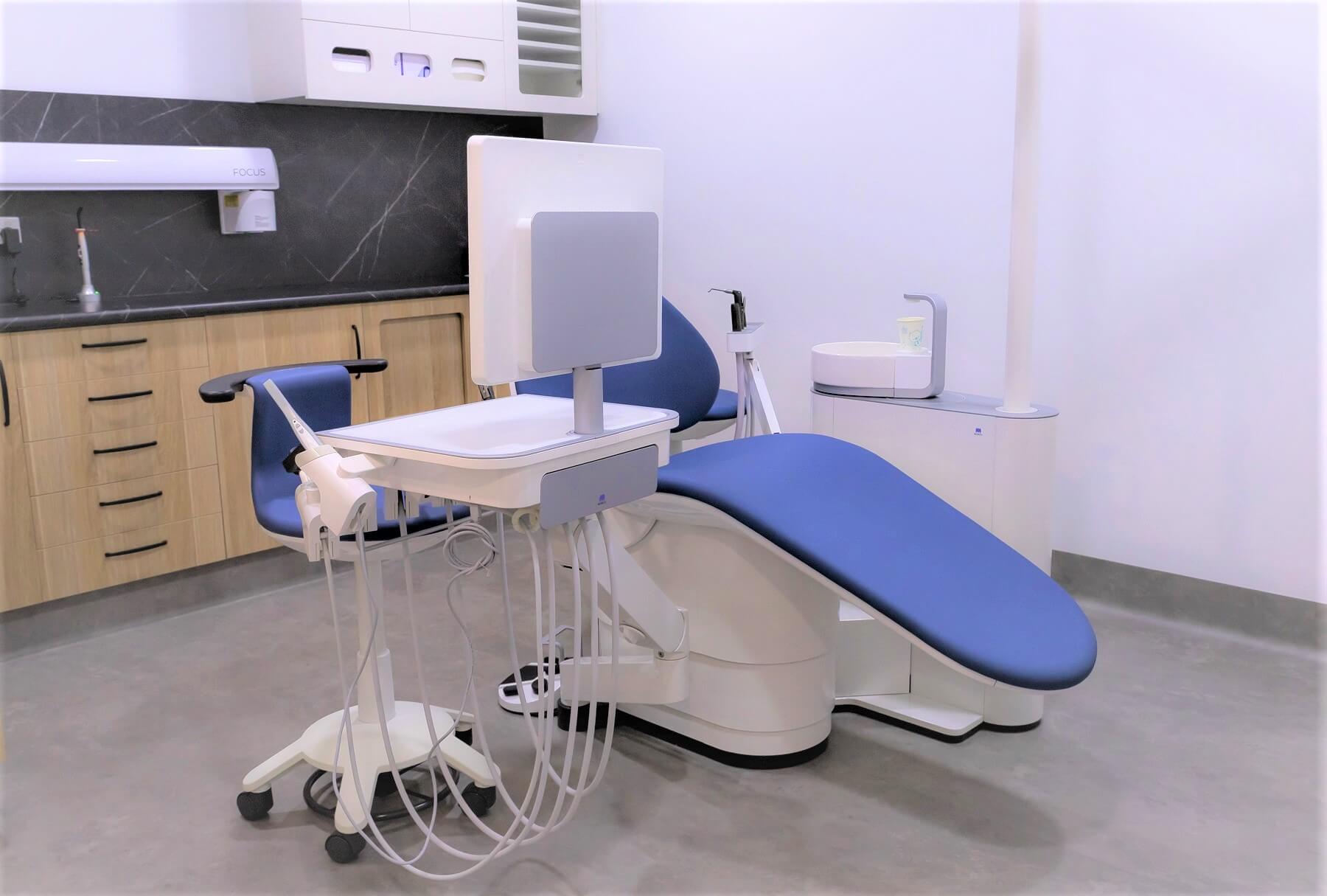 Hulme Court Dental and Implant Centre Dental - Comfortable and Clean Dental Clinic Machines and Apparatus